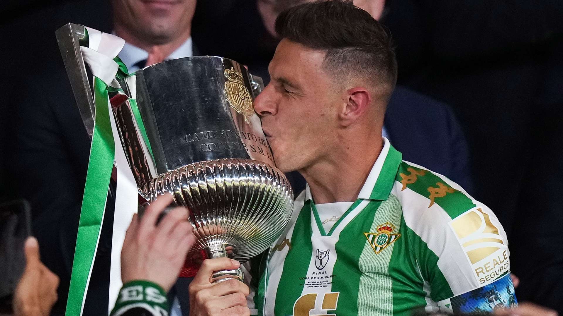 出表現就是 出表現就是